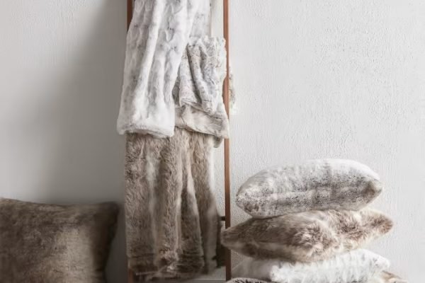 E2 faux fur pillow and throw